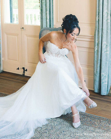 lace wedding dress