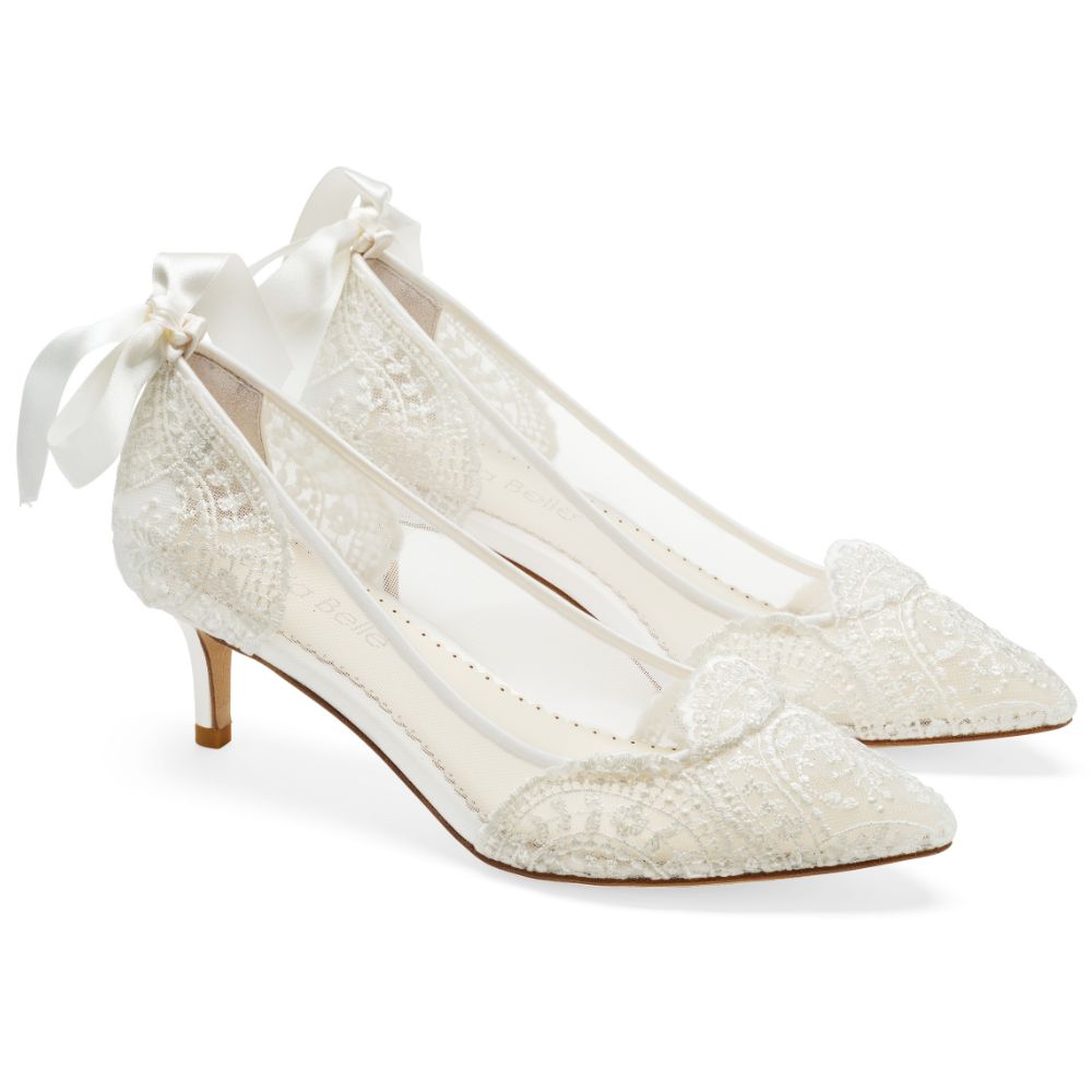 Bridal Shoes with low heel in soft ivory colour for your wedding day