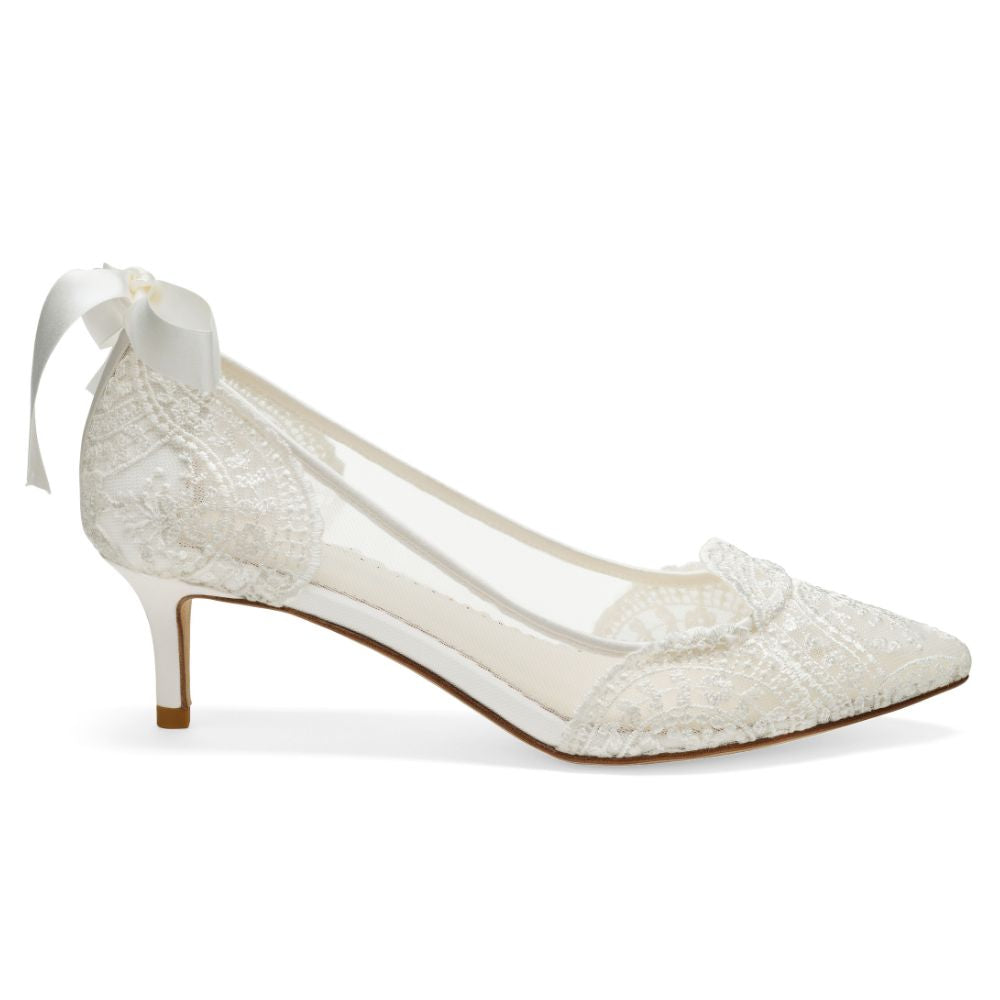 Lace clearance bridal pumps