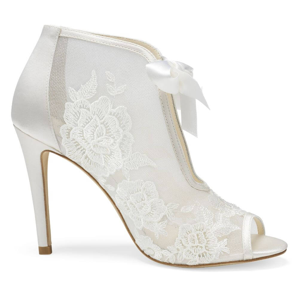 Lace up hot sale bridal shoes